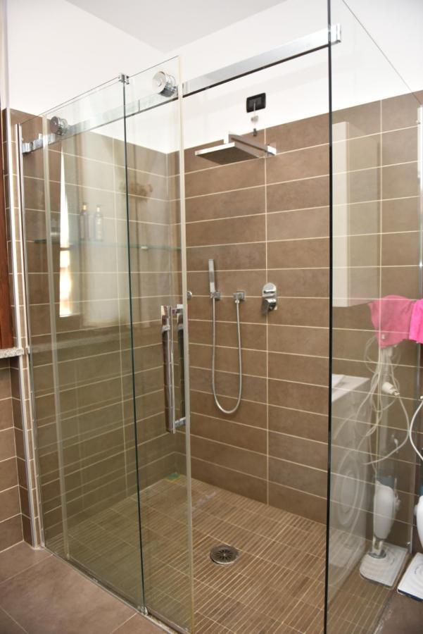 Design & Comfort A Romano Di L. رومانو دي لومبارديا المظهر الخارجي الصورة
